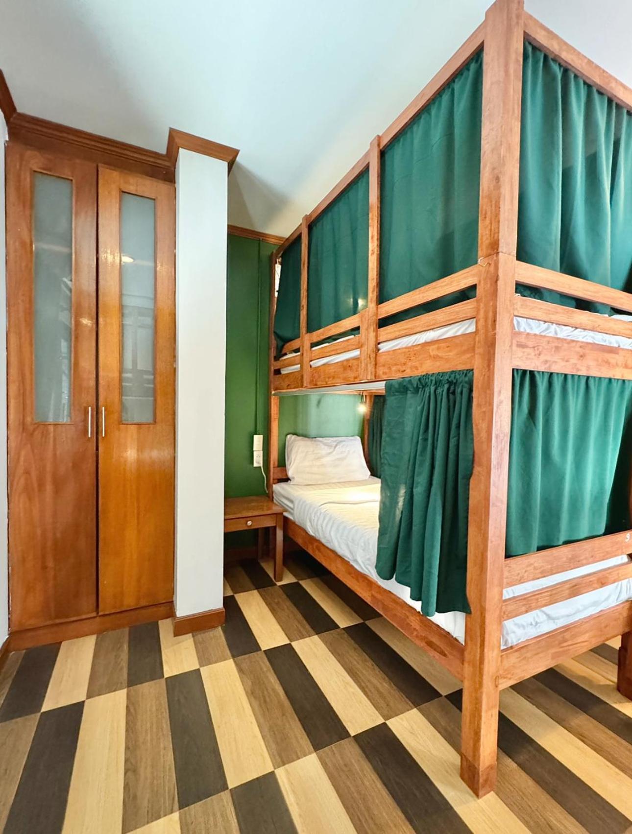 Propaganda Hostel Ko Pha Ngan Room photo